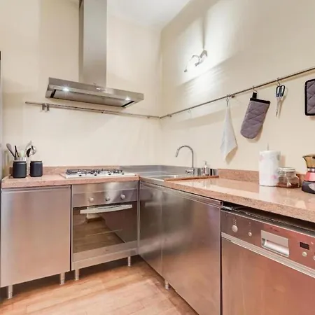 Penthouse Close To S Peter Basilica شقة *